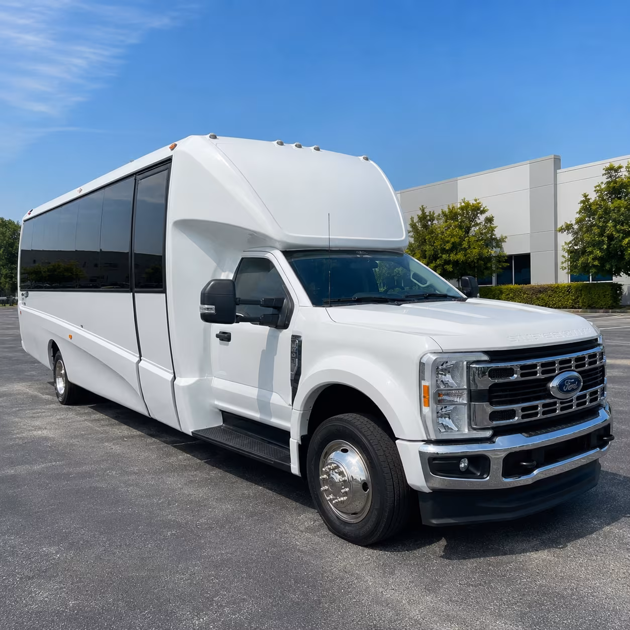 convention and conference shuttle buses between whittier and los angeles