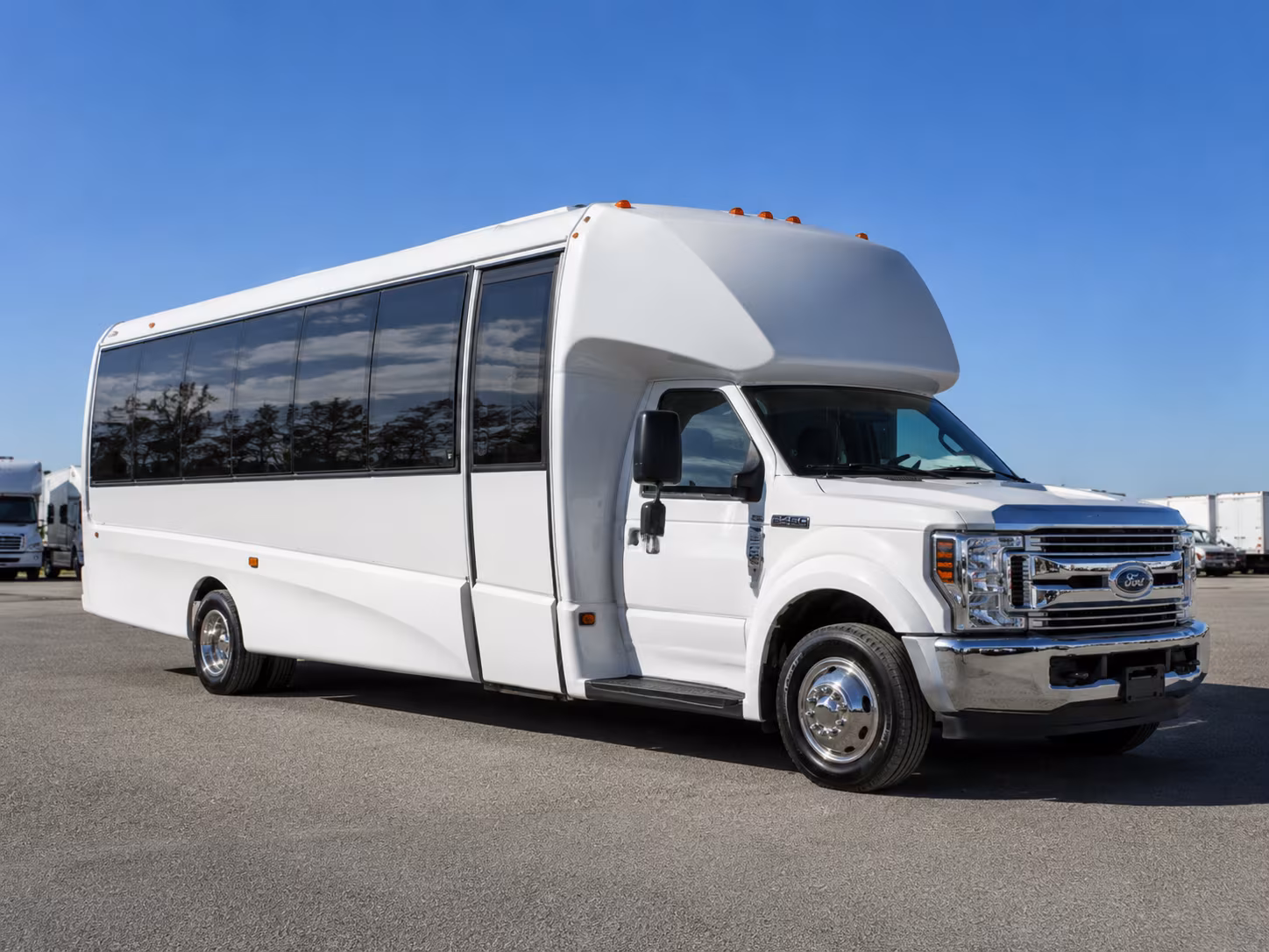 corporate and conference buses serving whittier businesses