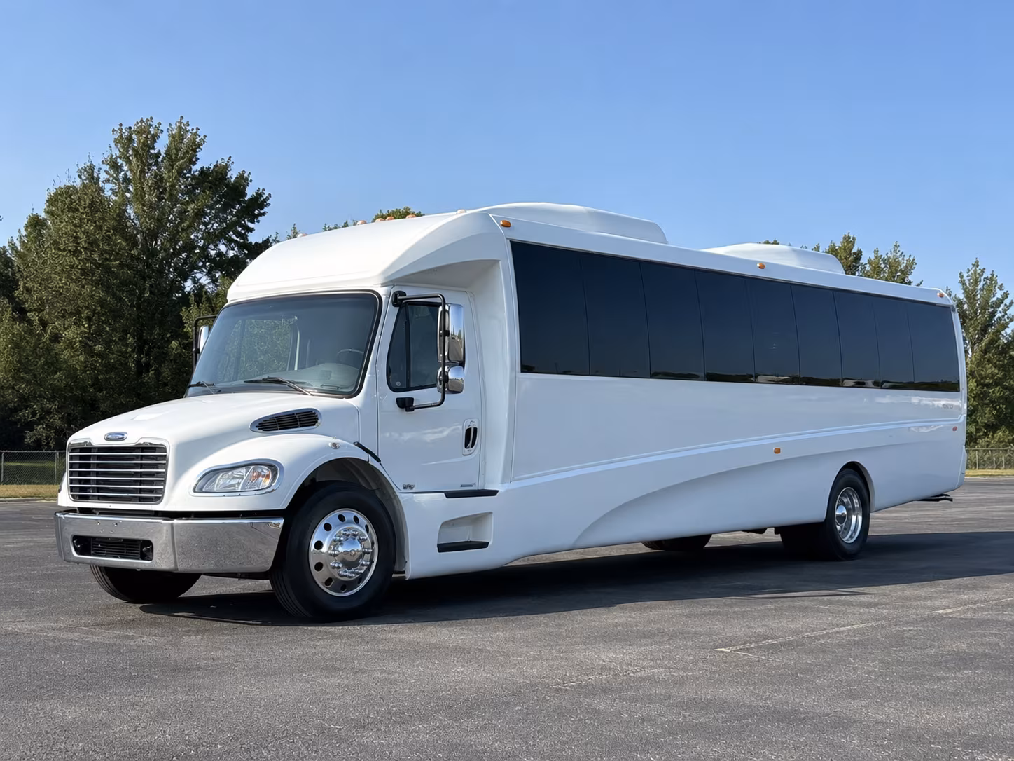 disneyland knotts berry farm whittier party bus rental