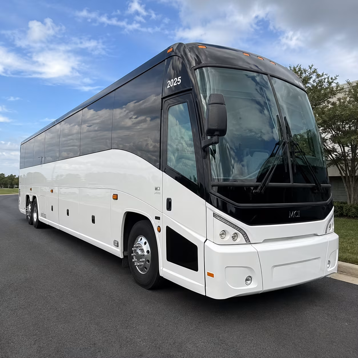 employee shuttle buses to whittier job sites and industrial campuses