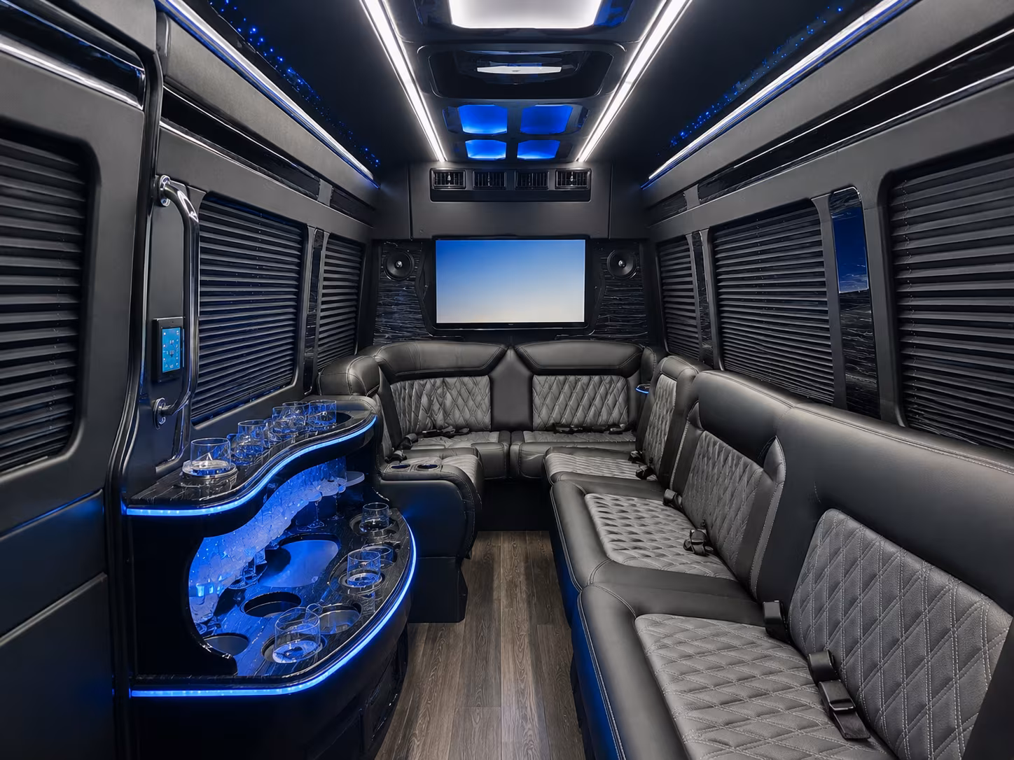 sporting event buses from whittier to la s major venues