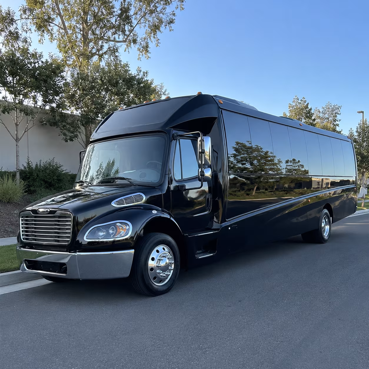 whittier 35 passenger minibus